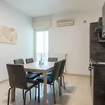 Abate Gimma 170 Apartment